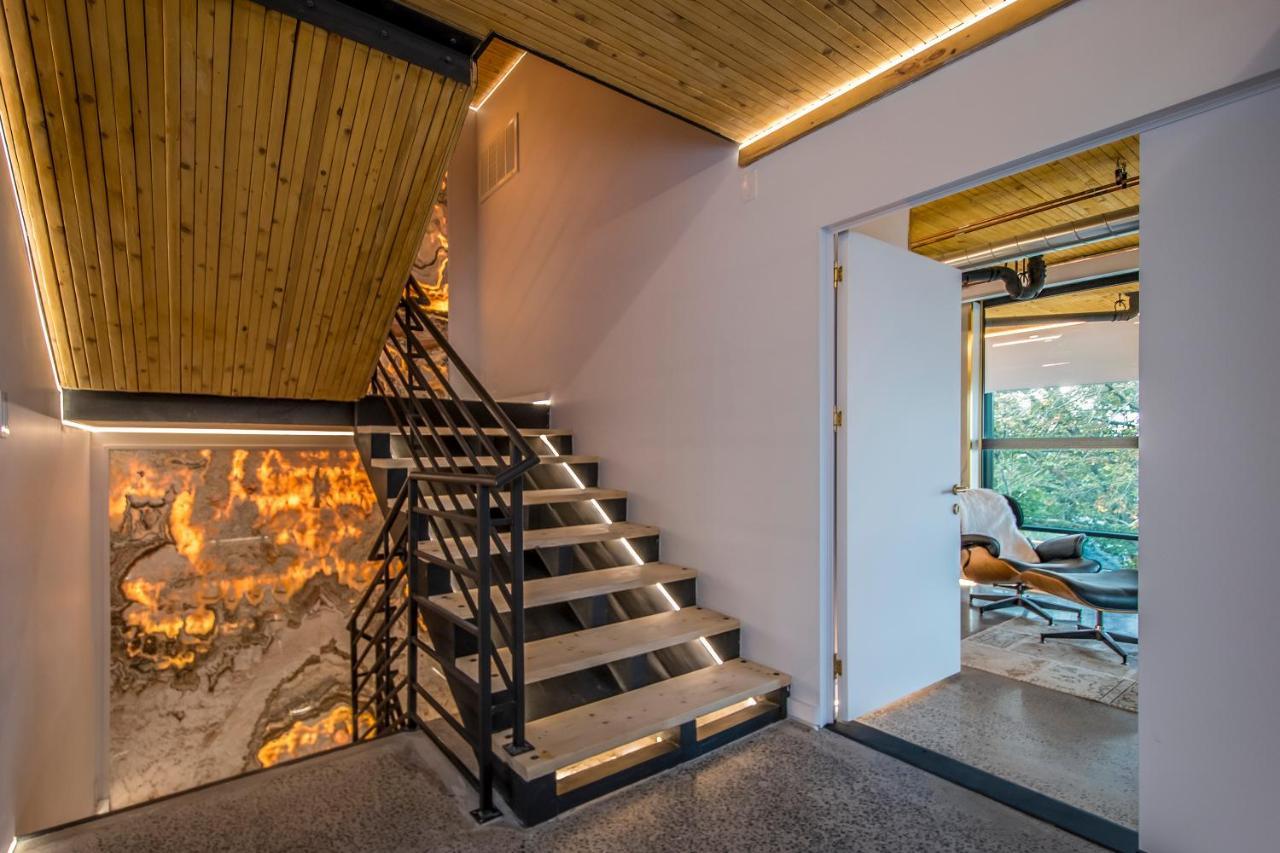 The Halifax Rooftop - Cozy Spa B&B Exteriör bild